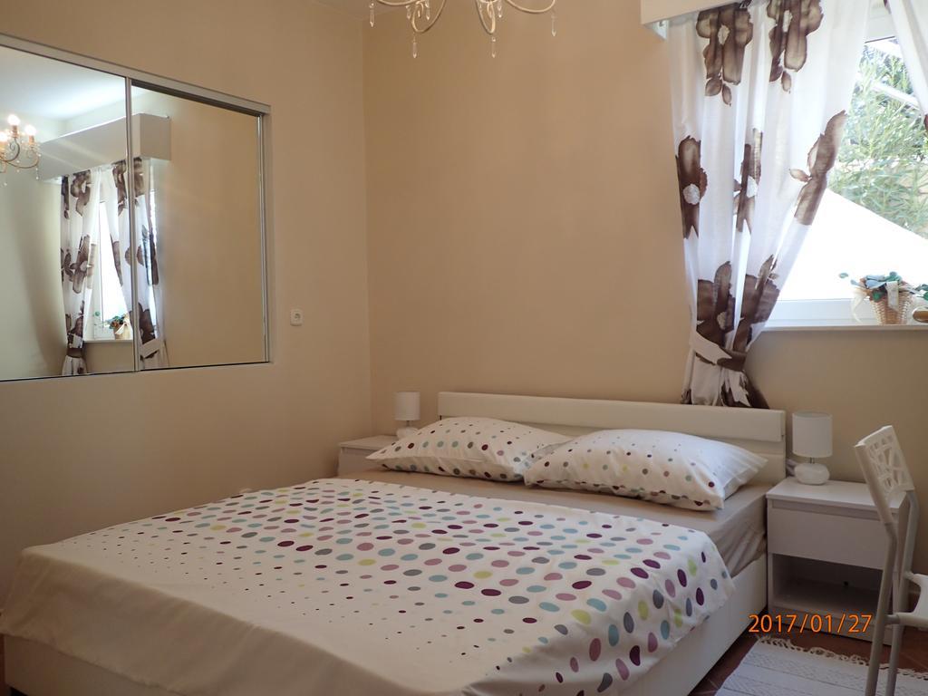 Apartment Villa Bonadea สลาโน ภายนอก รูปภาพ