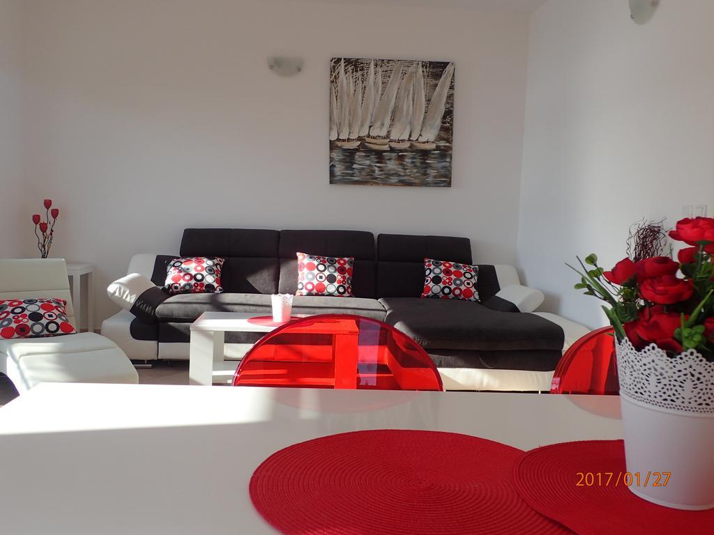 Apartment Villa Bonadea สลาโน ภายนอก รูปภาพ