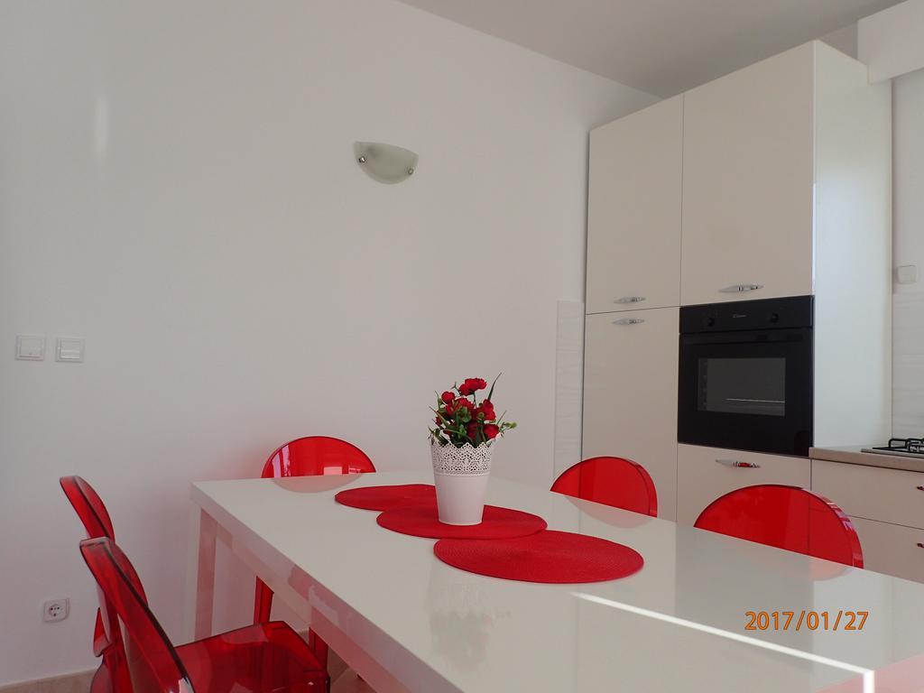 Apartment Villa Bonadea สลาโน ภายนอก รูปภาพ